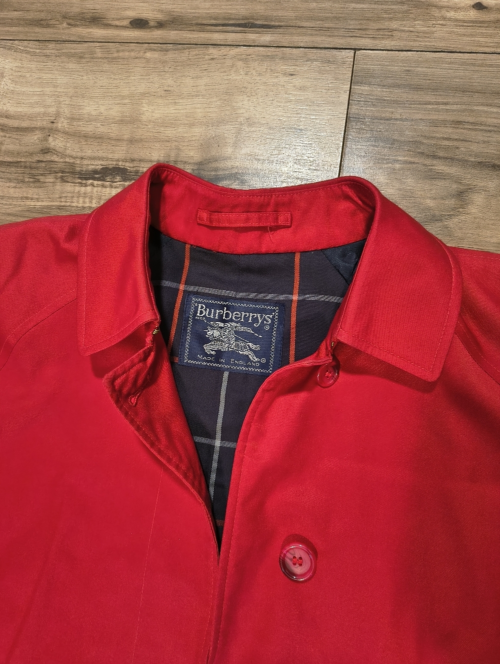 Burberry Red Trench Coat with Navy Plaid Lining - Picture 5 of 9